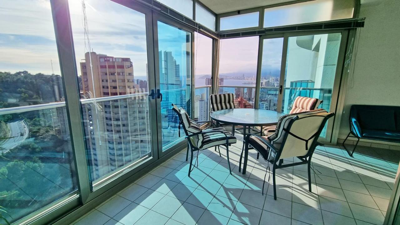 Skyline 14 Large And Sunny All-Day Balcony With Stunning Sea Views ベニドルム エクステリア 写真