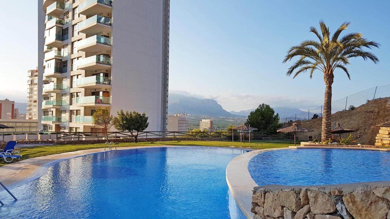 Skyline 14 Large And Sunny All-Day Balcony With Stunning Sea Views ベニドルム エクステリア 写真
